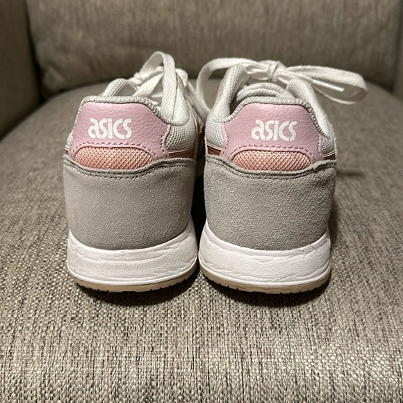 Women’s ASICS Lyte Classic Sneakers Size 6.5 - Picture 2 of 7